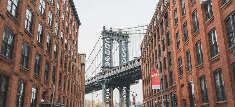 A view of the Brooklyn Bridge from a local street.